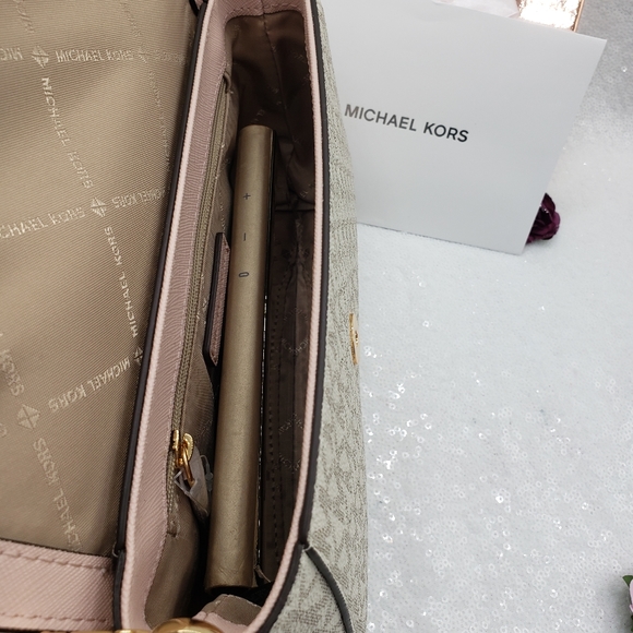 Michael Kors Logo Convertible Crossbody Jet Set Medium cute Pink stylish - Picture 9 of 16